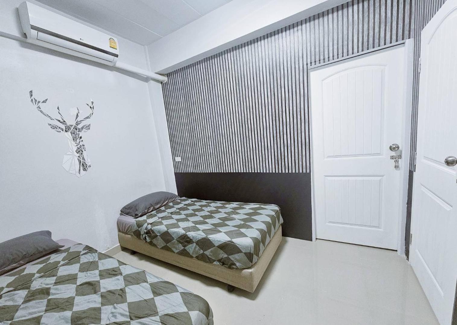 Future Hostel Pattaya Nong Prue Экстерьер фото